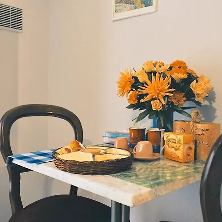 Chez Sophie - Part Bed & Breakfast
